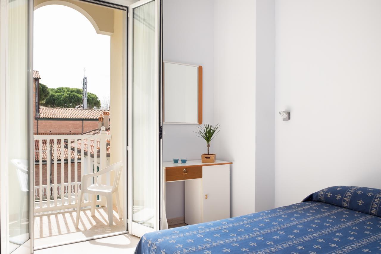 Hotel Kadett Rimini Luaran gambar